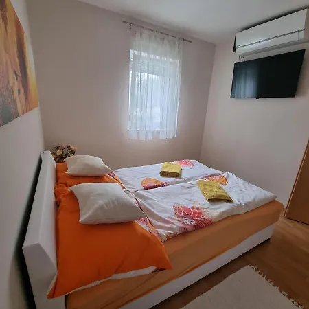 Pensión Doni Prémium Vendégház