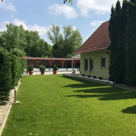 Doni Prémium Vendégház Pensión 3*